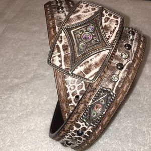 💃💥Sale💃💥Ariat Blinged Out Brand New Belt